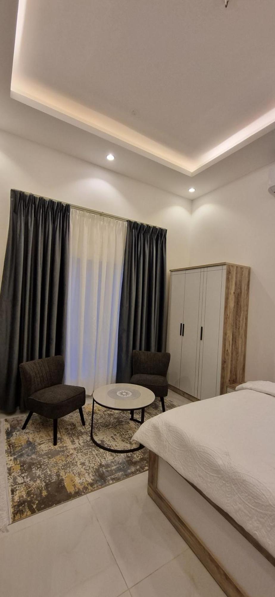 Elizabeth Hostel Muscat Exterior photo