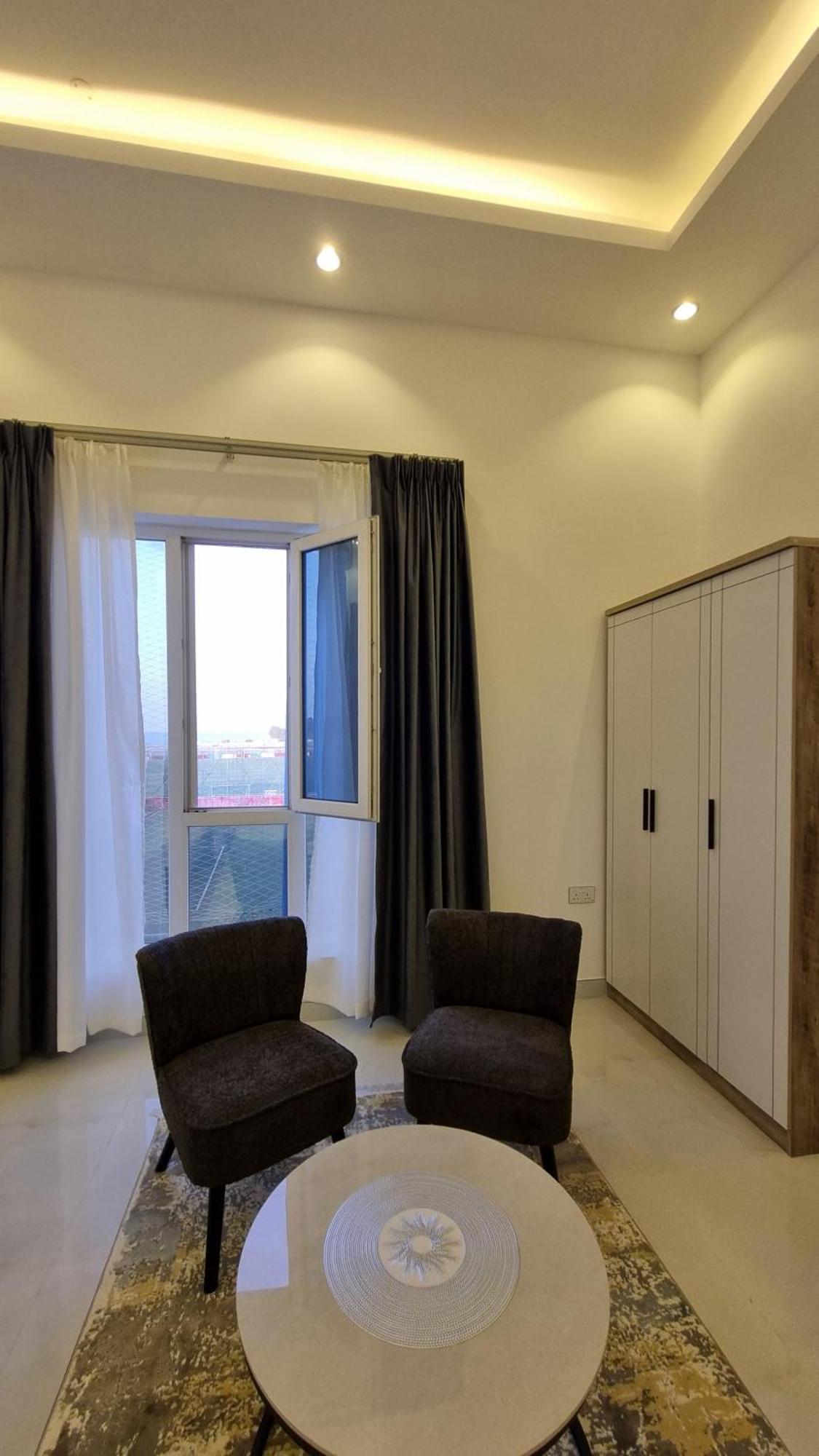 Elizabeth Hostel Muscat Exterior photo