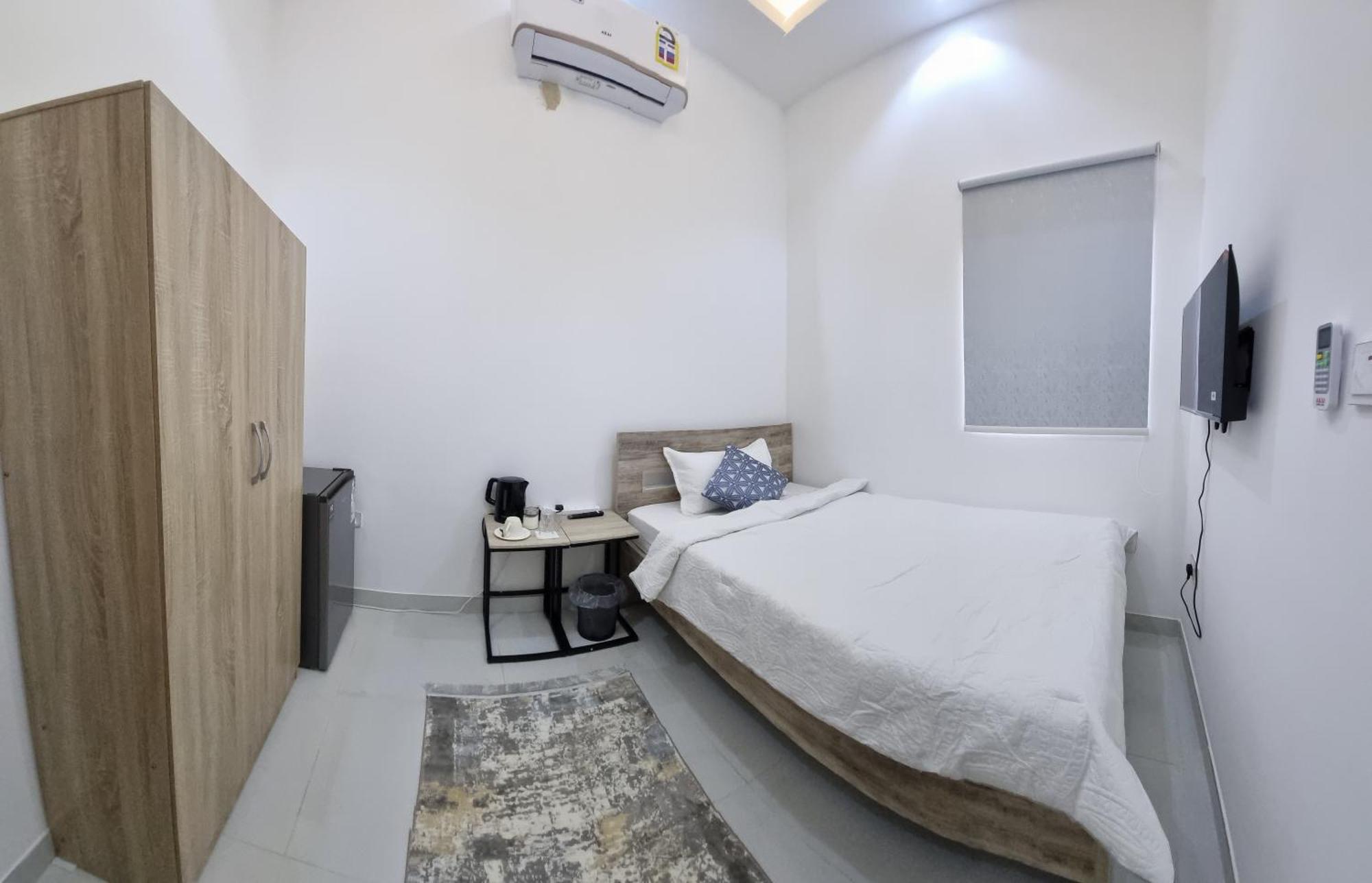 Elizabeth Hostel Muscat Exterior photo